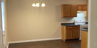 **LESS than 10 minute Drive from Fort Knox** Gallery 29