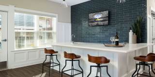 Hudson Square Gallery 9