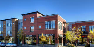 Uptown Broadway Gallery 25