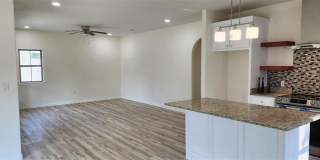 1217 W 11th Avenue Gallery 4