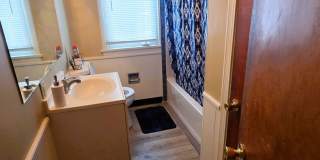 Charming 3-Bedroom Home in Fairview Park Gallery 21