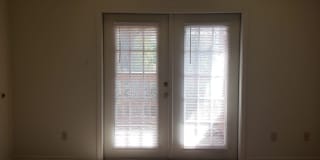 Remodeled 2 bedroom/1&1/2 bathroom in Eastwood on the Bayou Gallery 11