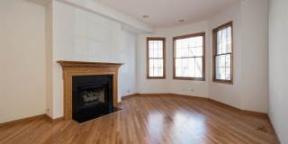 623 West Briar Place Gallery 2