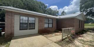 501 Robinson Avenue East Gallery 1