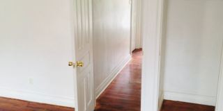 Spacious 3 bedroom 1 Bath - York City SD Gallery 7