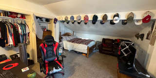 6 Bedroom House Available Next to UC Campus Gallery 17