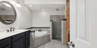 1814 E PRATT Street Gallery 26