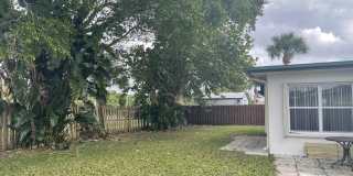 927 W Royal Palm Road Gallery 29