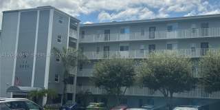 2226 N Cypress Bend Dr Gallery 1