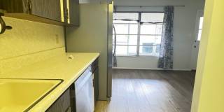 Unfurnished Townhouse Near Downtown Sarasota Gallery 5