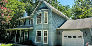 Beautiful Colonial Home Gallery 1