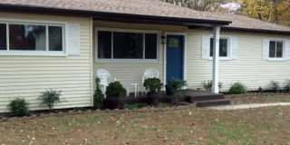 17 FIFTH AVENUE E Gallery 1