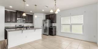 Spacious Riverview Rental in South Fork Lakes with Oversized Screened Patio & 2-Car Garage Gallery 7