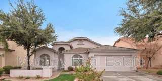 4206 E Redwood Ln Gallery 2