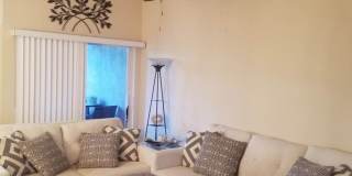 3/2 Townhouse Near University Parkway Gallery 3