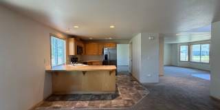 Spacious 4 Bedroom, 2.5 Bath w/3 Car Garage! Spacious 4 Bedroom, 2.5 Bath w/3 Car Garage! Gallery 7