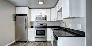 5351-61 Everett Street Gallery 9