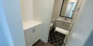 Modern Condo Living in the Heart of Alameda – Prime Location! Modern Condo Living in the Heart of Alameda – Prime Location! Gallery 9