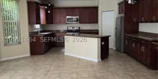 2221 Sloane Pl Gallery 2