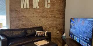 308 West 8th Street Gallery 10
