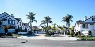 2 Bedroom 2 Bath Condo with attached garage! Gallery 1