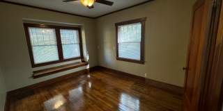 5 Bedroom Rental in Moline Gallery 10