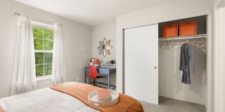 Eight Towncenter Gallery 21