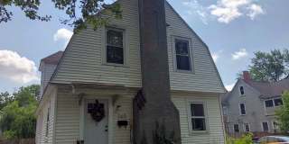 360 Carlton SE- Single family home in Eastown!! Off street parking, fenced yard, water included 360 Carlton SE- Single family home in Eastown!! Off street parking, fenced yard, water included Gallery 1
