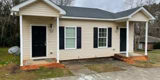 Nice 1 bed/1 bath duplex minutes from downtown Raleigh Gallery 1