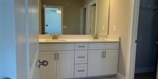 431 Lincoln Street Gallery 8