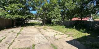 $1200 - 3 bedroom 1 bath - Single Family Home Gallery 11