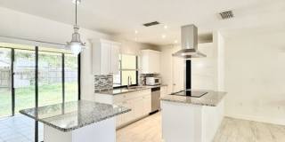 2445 East Burr Oak Court Gallery 14