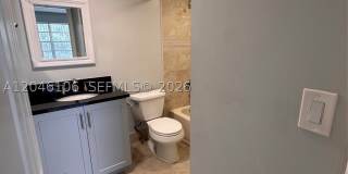 9976 Twin Lakes Dr Gallery 15