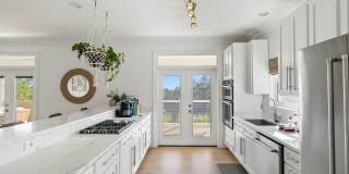 204 Sandstone St Gallery 103