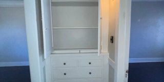 Great Location! Gallery 23