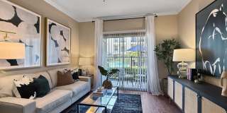 Hadley Midtown Gallery 40