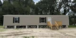 139 SE Perfect Court Gallery 1