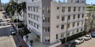 3030 Collins Ave Gallery 1