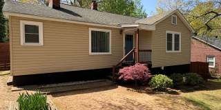 Charming 2/2 With Fenced In Backyard Move In Ready Now! Gallery 15