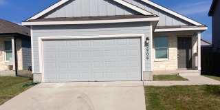 Zero Application Fee for this Spacious 4-Bedroom, 2-Bath Home for Rent in Converse! Gallery 1