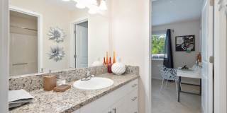 Hidden Oaks Gallery 16