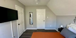 9501 Pondside Lane Gallery 13