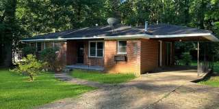 3 Bed and 1.5 Bath in Decatur! Gallery 1