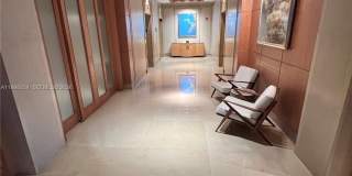1435 Brickell Ave Gallery 73