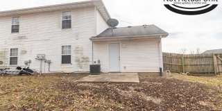 Super cute 3 bedroom duplex Gallery 29