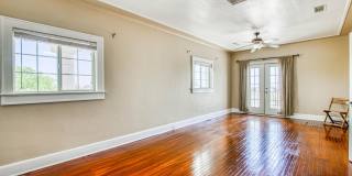 1701 ELM Street Gallery 55