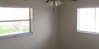 198 W Valerian Place Gallery 5