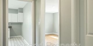 1113 Jarvis Ave Gallery 4