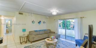 3095 N Oakland Forest Dr Gallery 5