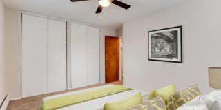 Eat Street Apartments Gallery 37